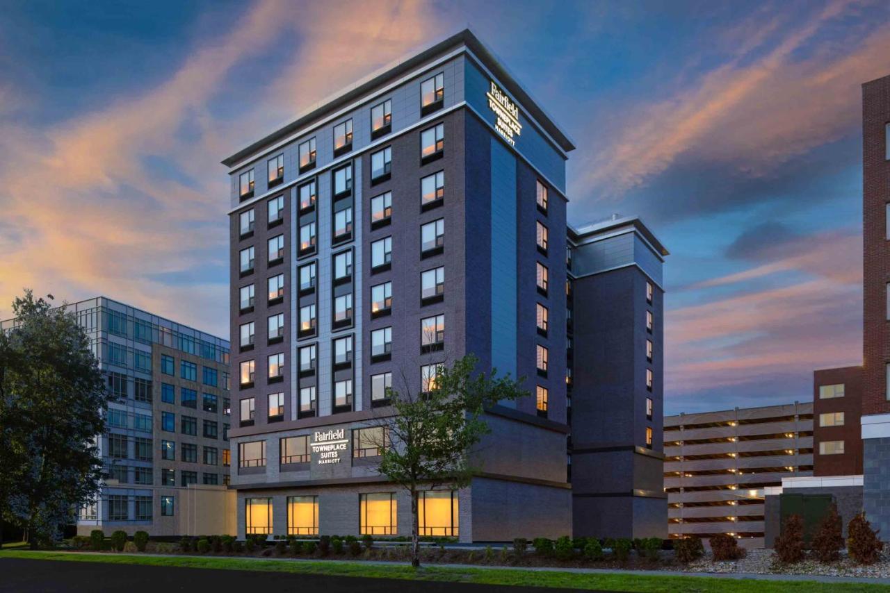 Fairfield By Marriott Inn & Suites Boston Medford Bagian luar foto
