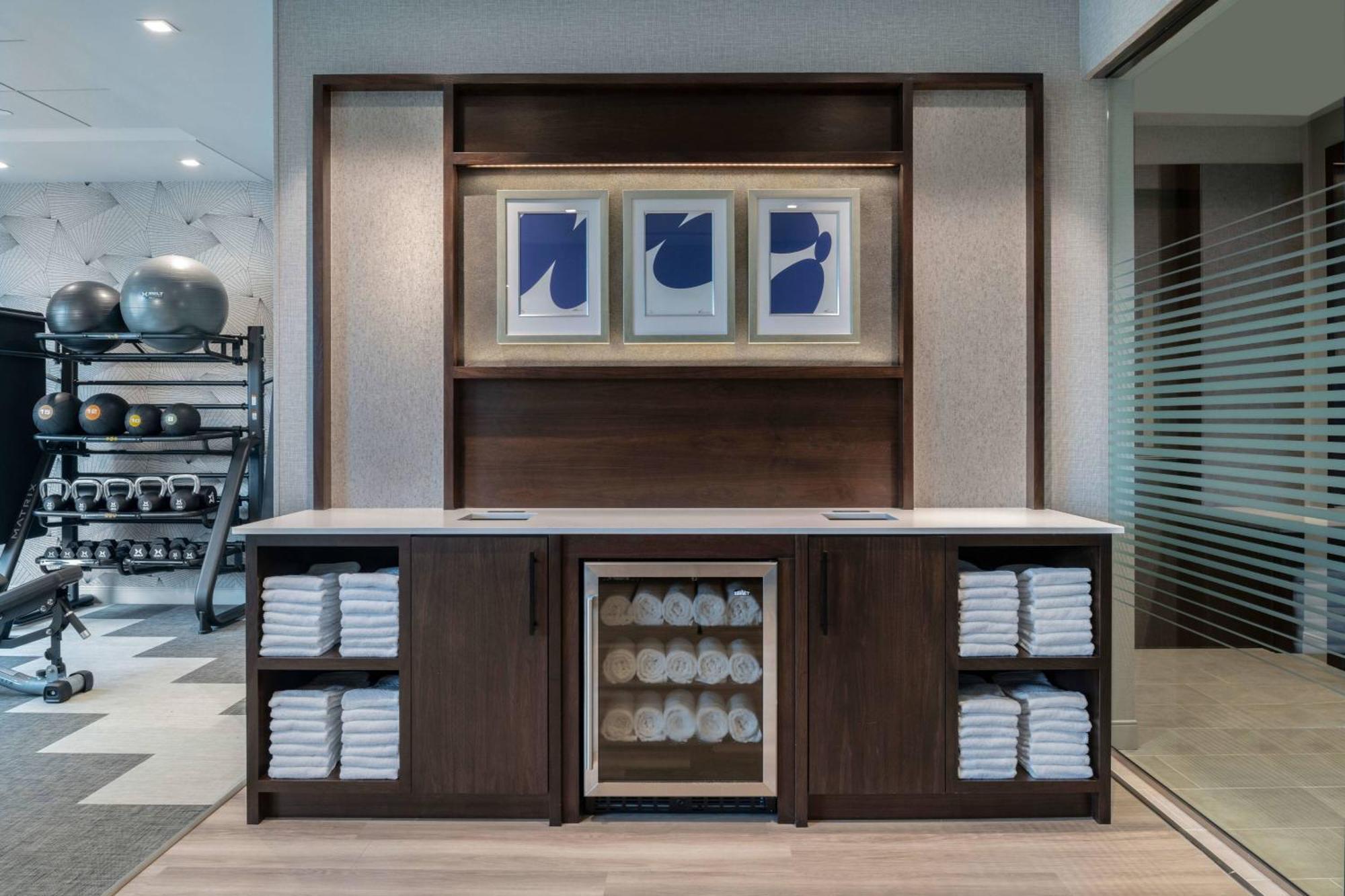 Fairfield By Marriott Inn & Suites Boston Medford Bagian luar foto