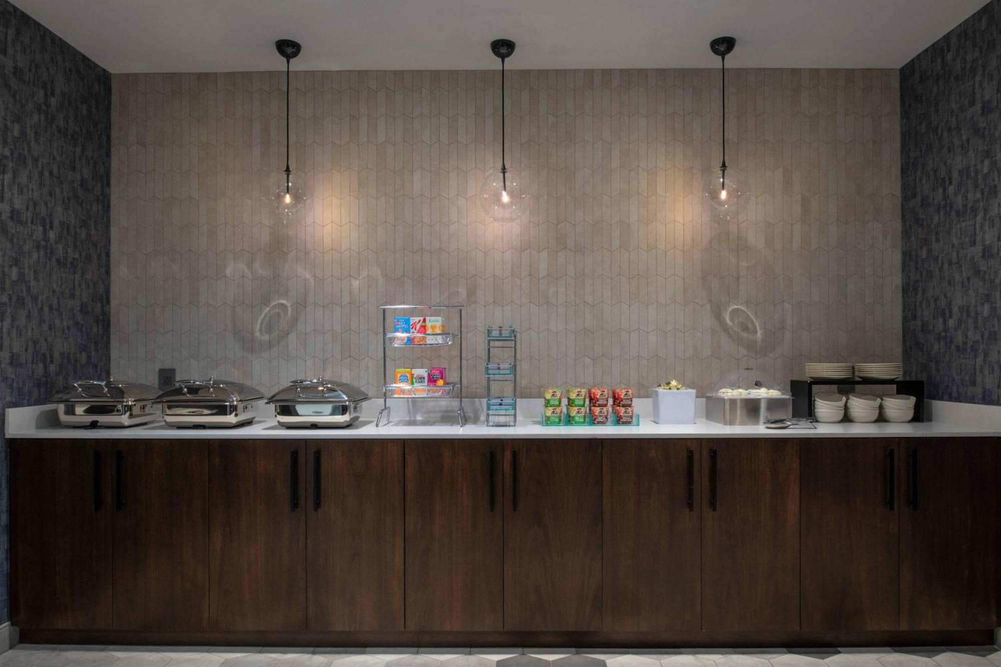 Fairfield By Marriott Inn & Suites Boston Medford Bagian luar foto
