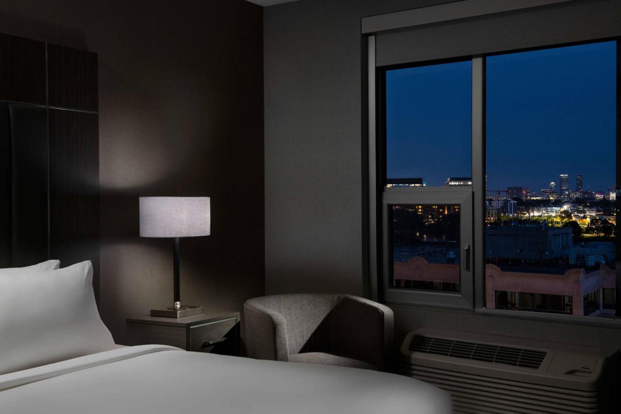 Fairfield By Marriott Inn & Suites Boston Medford Bagian luar foto