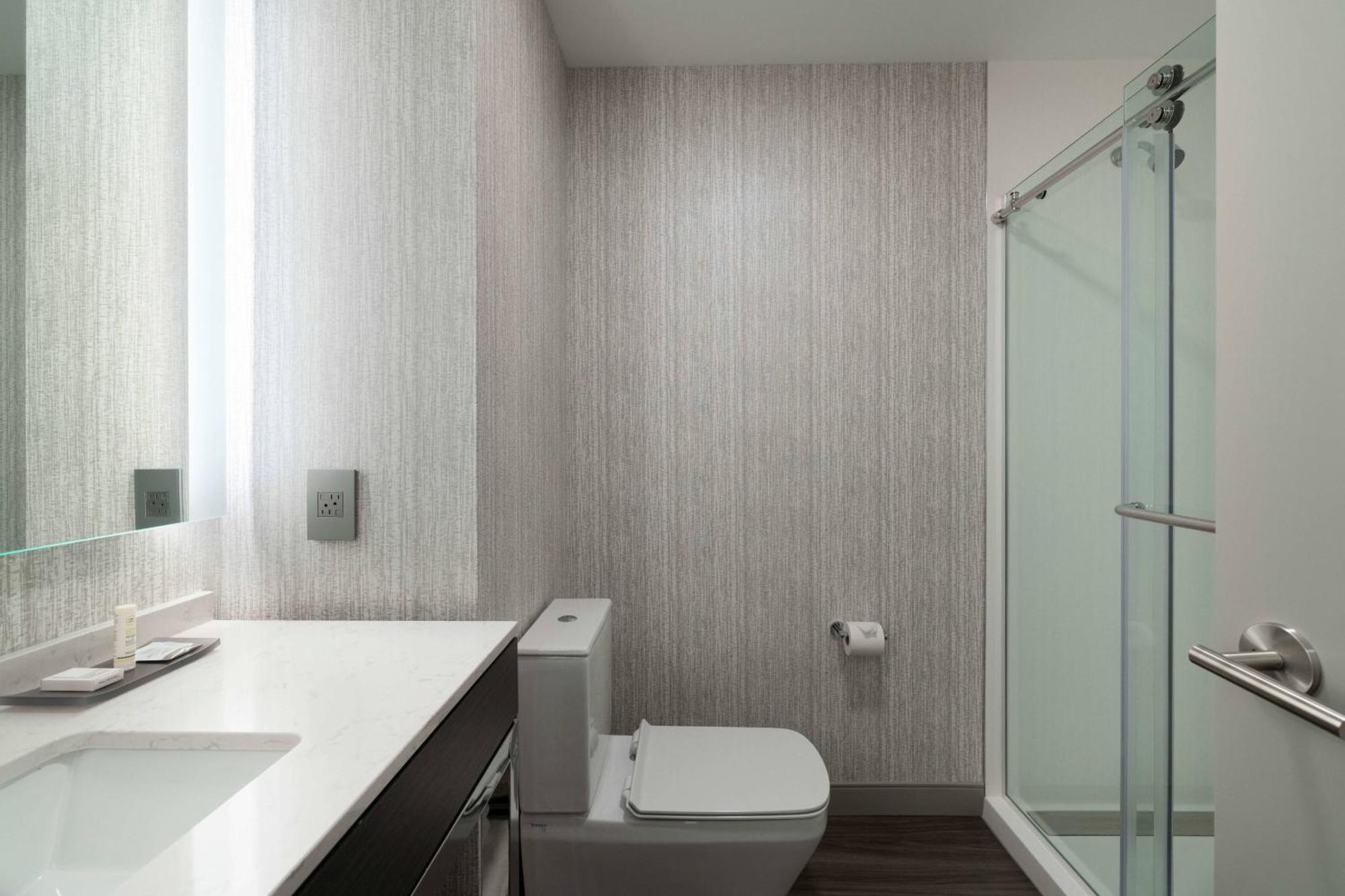 Fairfield By Marriott Inn & Suites Boston Medford Bagian luar foto