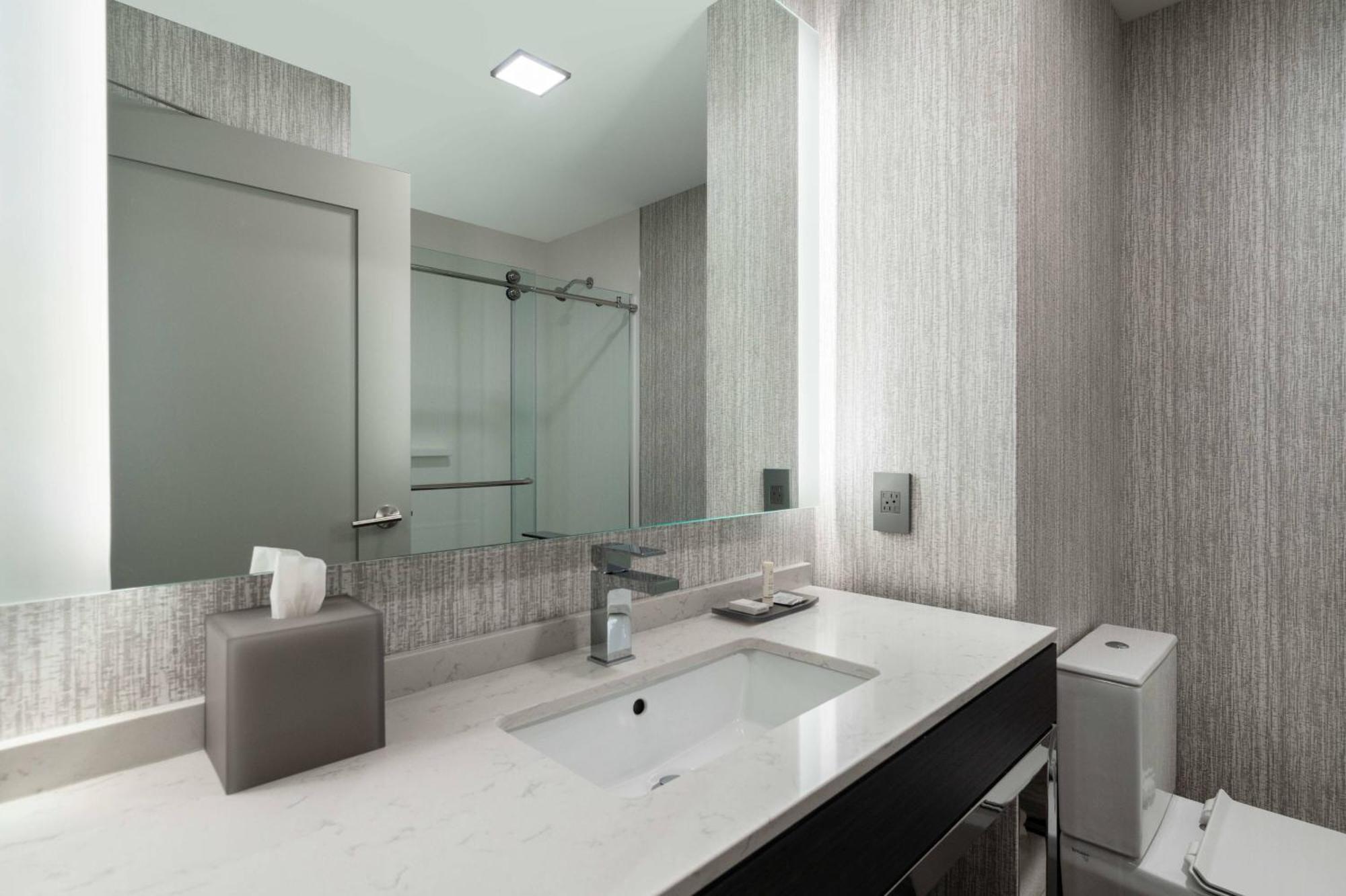 Fairfield By Marriott Inn & Suites Boston Medford Bagian luar foto
